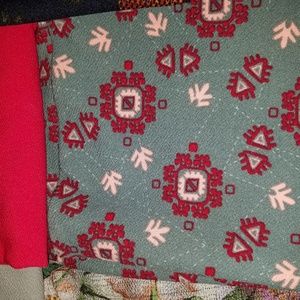 Medium lularoe cassie
